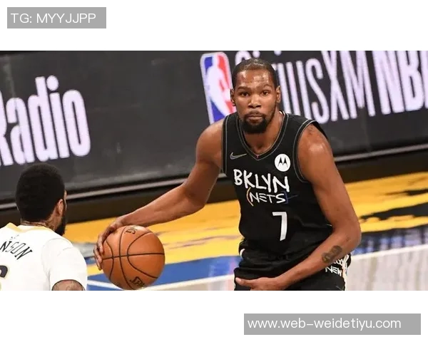 篮网队宣布签约后卫特里罗伯茨与前锋特雷斯科特共同增强阵容实力